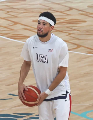 Devin Booker height profile photo