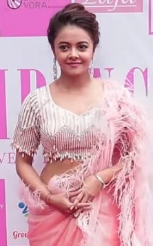 Devoleena Bhattacharjee height profile photo