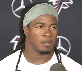 Devonta Freeman height profile photo