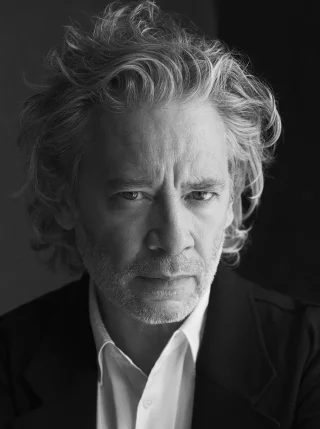 Dexter Fletcher height profile photo