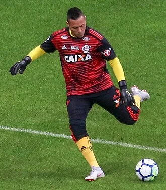 Diego Alves height profile photo
