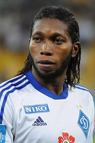 Dieumerci Mbokani height profile photo