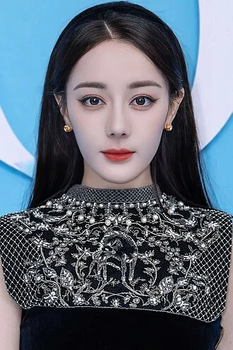 Dilraba Dilmurat height profile photo