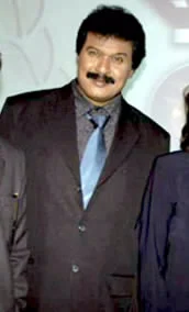 Dinesh Phadnis height profile photo