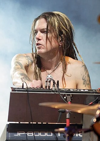 Dizzy Reed height profile photo
