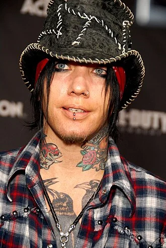 DJ Ashba height profile photo