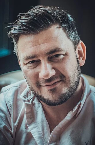 Dmitry Glukhovsky height profile photo