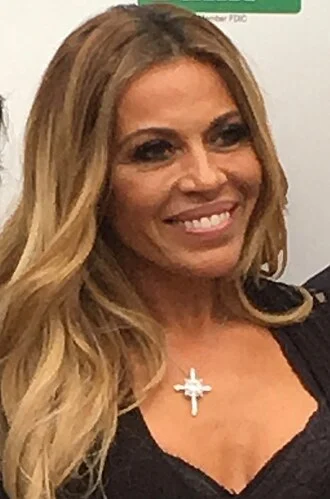 Dolores Catania height profile photo