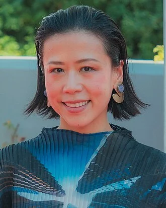 Domee Shi height profile photo