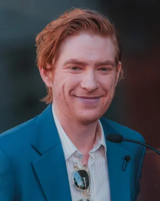 Domhnall Gleeson height profile photo