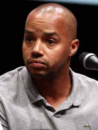 Donald Faison height profile photo