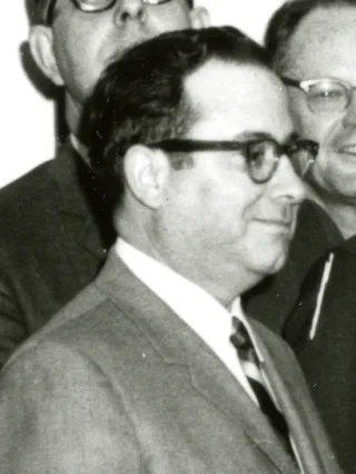 Donald Newhouse height profile photo