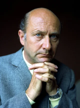 Donald Pleasence height profile photo