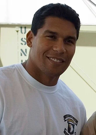 Donnie Edwards height profile photo