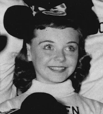 Doreen Tracey height profile photo
