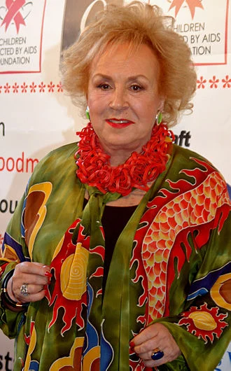 Doris Roberts height profile photo