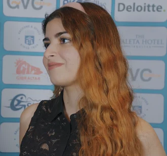 Dorsa Derakhshani height profile photo