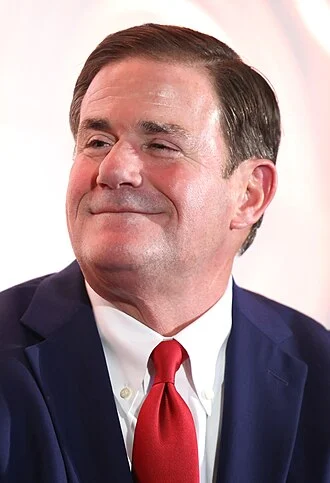 Doug Ducey height profile photo