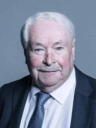 Doug Hoyle height profile photo