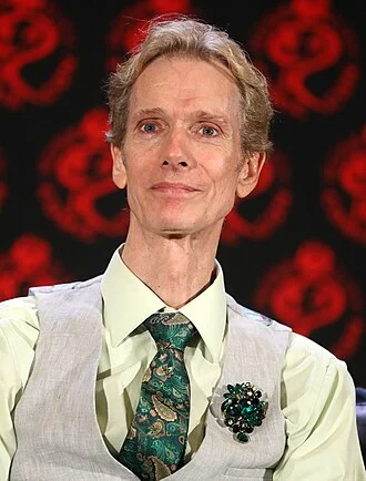Doug Jones (actor) height profile photo