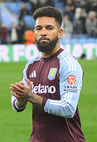 Douglas Luiz height profile photo