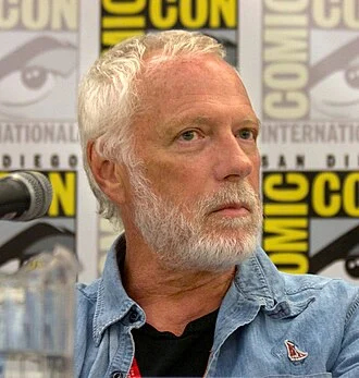 Drew Struzan height profile photo