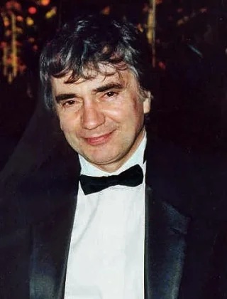 Dudley Moore height profile photo