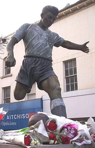 Duncan Edwards height profile photo
