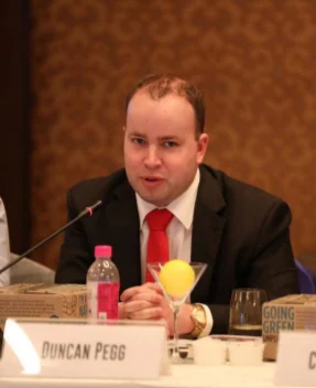 Duncan Pegg height profile photo