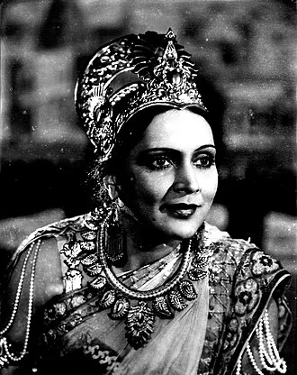 Durga Khote height profile photo