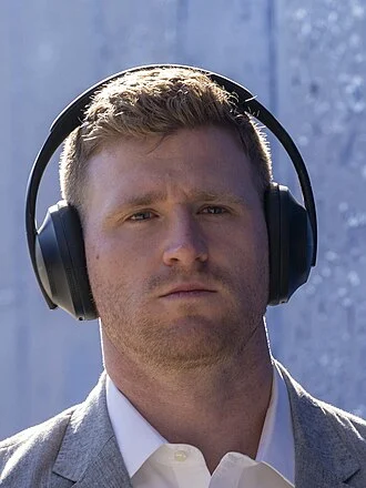 Dustin Hopkins height profile photo