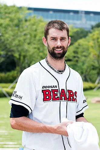 Dustin Nippert height profile photo