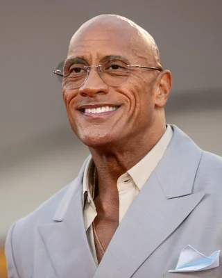 Dwayne Johnson height profile photo