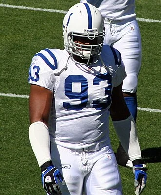 Dwight Freeney height profile photo