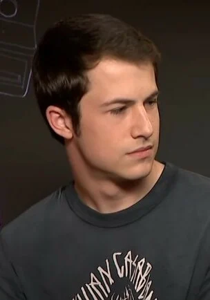 Dylan Minnette height profile photo