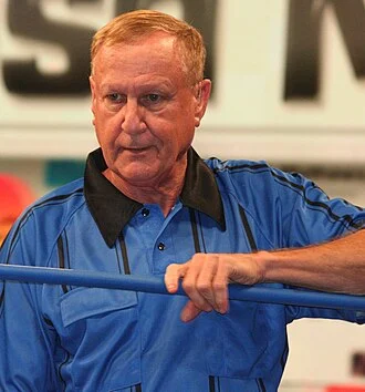 Earl Hebner height profile photo