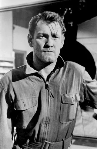 Earl Holliman height profile photo