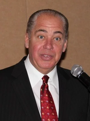 Earl Ray Tomblin height profile photo