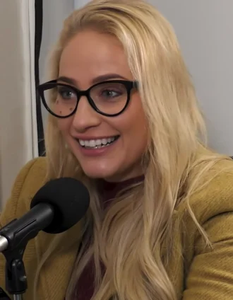 Ebanie Bridges height profile photo