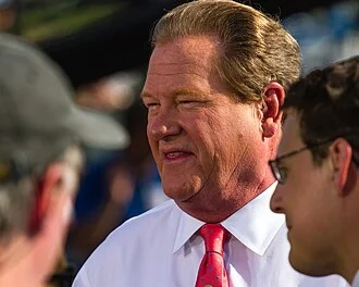 Ed Schultz height profile photo