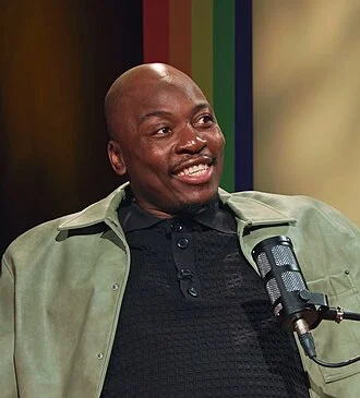 Eddie Kadi height profile photo