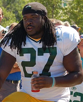 Eddie Lacy height profile photo