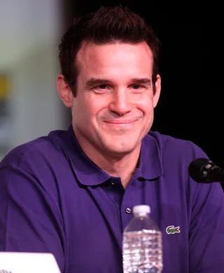 Eddie McClintock height profile photo
