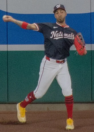 Eddie Rosario height profile photo