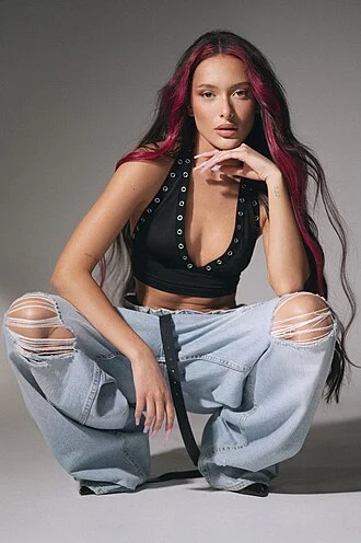 Eden Golan height profile photo