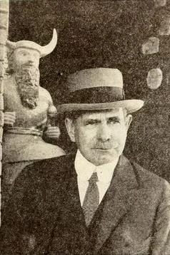 Edgar James Banks height profile photo