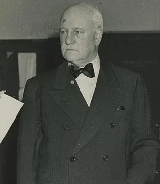 Edgar Sengier height profile photo