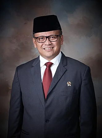 Edhy Prabowo height profile photo