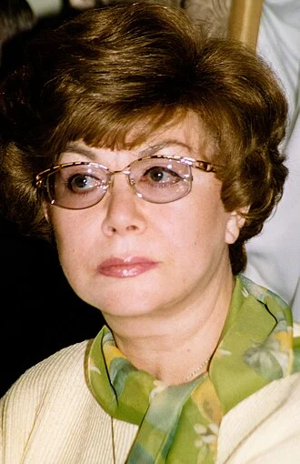 Edita Piekha height profile photo