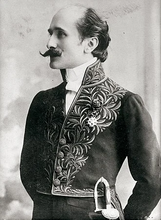 Edmond Rostand height profile photo